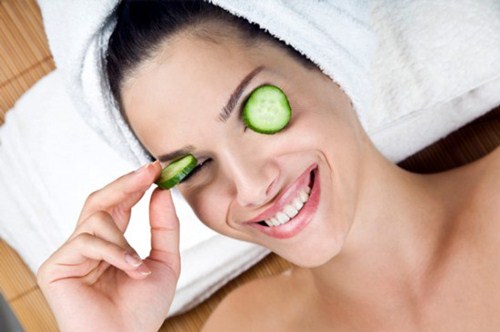 How To Treat Dark Circles By Using Cucumber